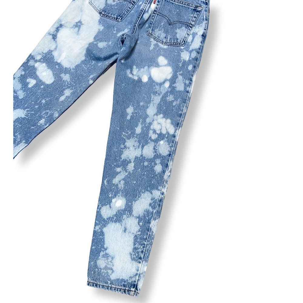 Vintage Levi's Women's Mom Jeans Tapered Size 27x30 Denim Custom Bleach Wash - Picture 12 of 16